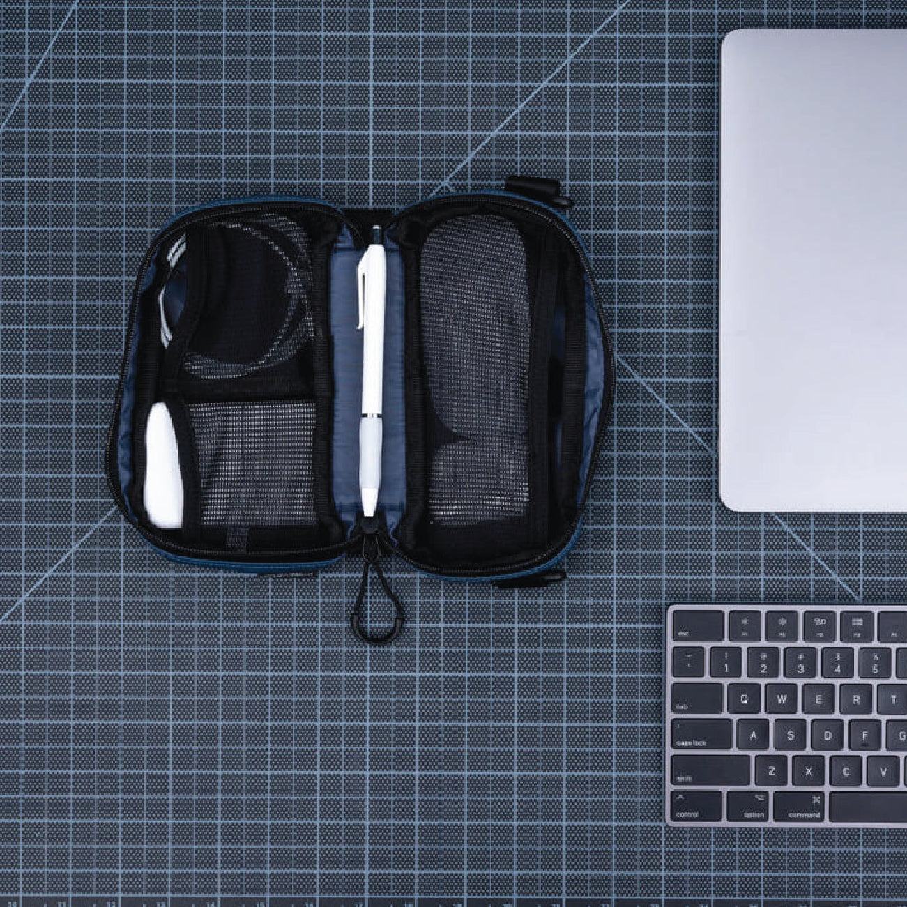 WANDRD Tech Bag Small